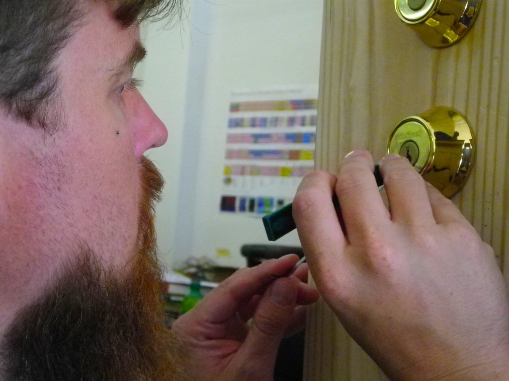 Locksport in Stand-Up Comedy: A Laughing Matter?