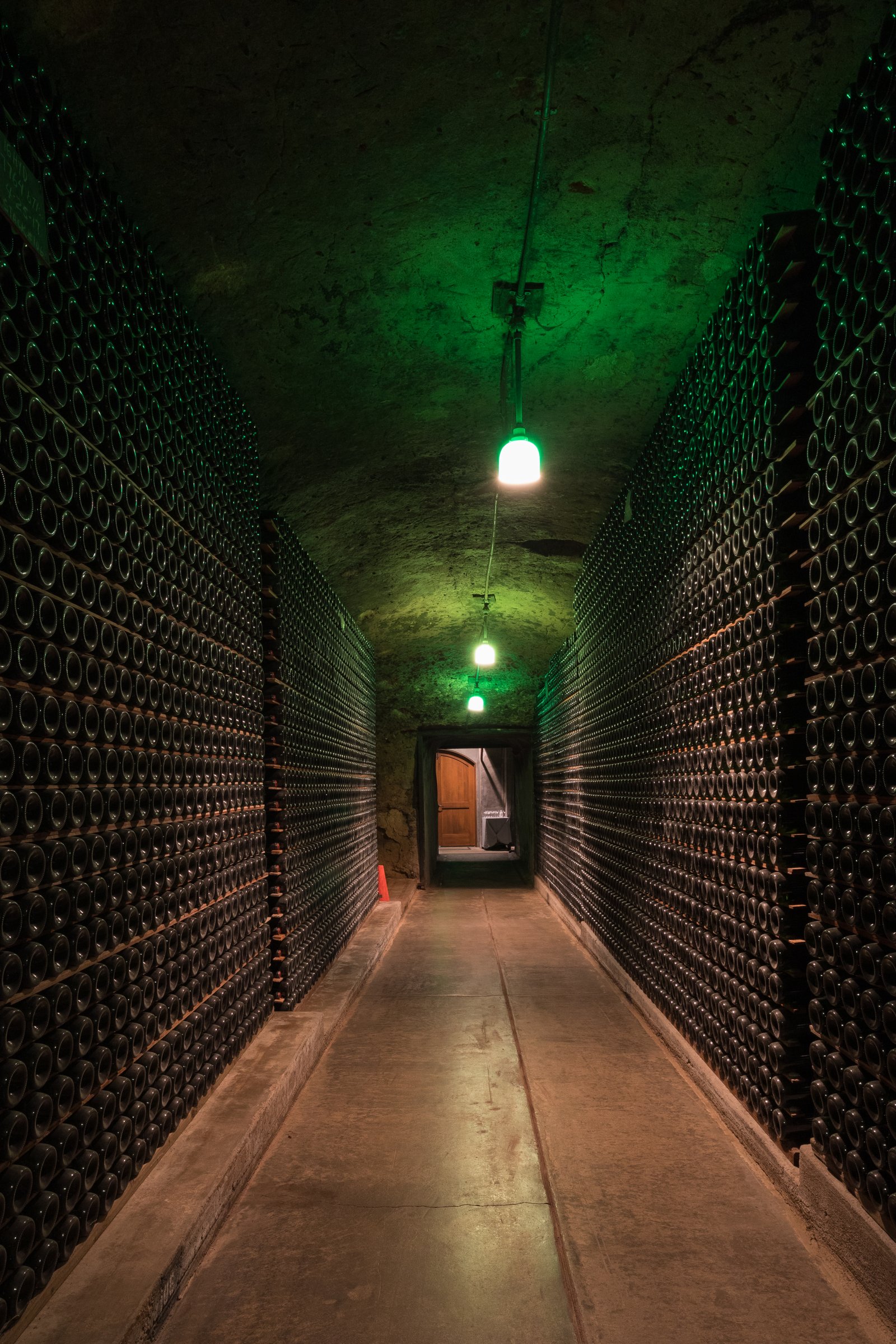 Expert⁤ Tips‌ to ‌Enhance Wine Cellar Security: Maximizing Protection and Peace of Mind