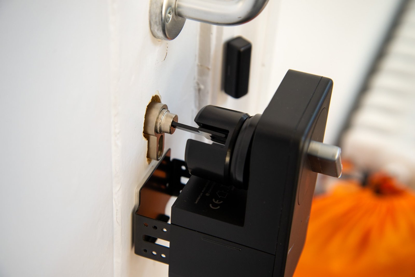 Enhancing Lock Performance: Innovations in Shackle Materials and Design Features