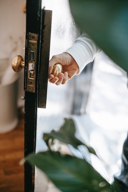 Choosing the Right ⁣Locking ⁤Mechanism: Key Features to Consider