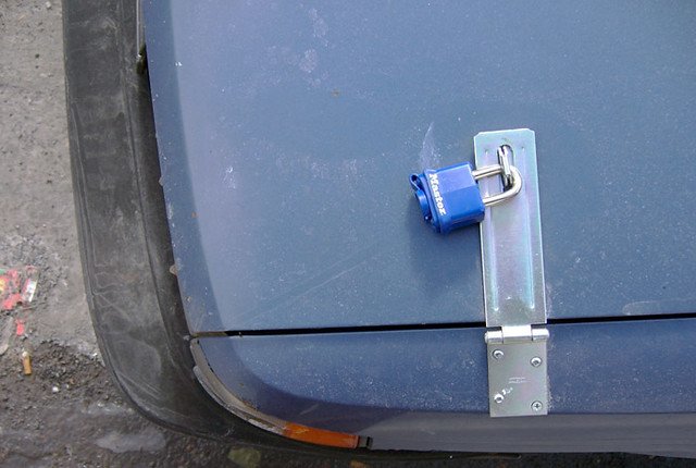 Introduction:‍ Understanding the Mechanics ⁤Behind‌ Car Locks