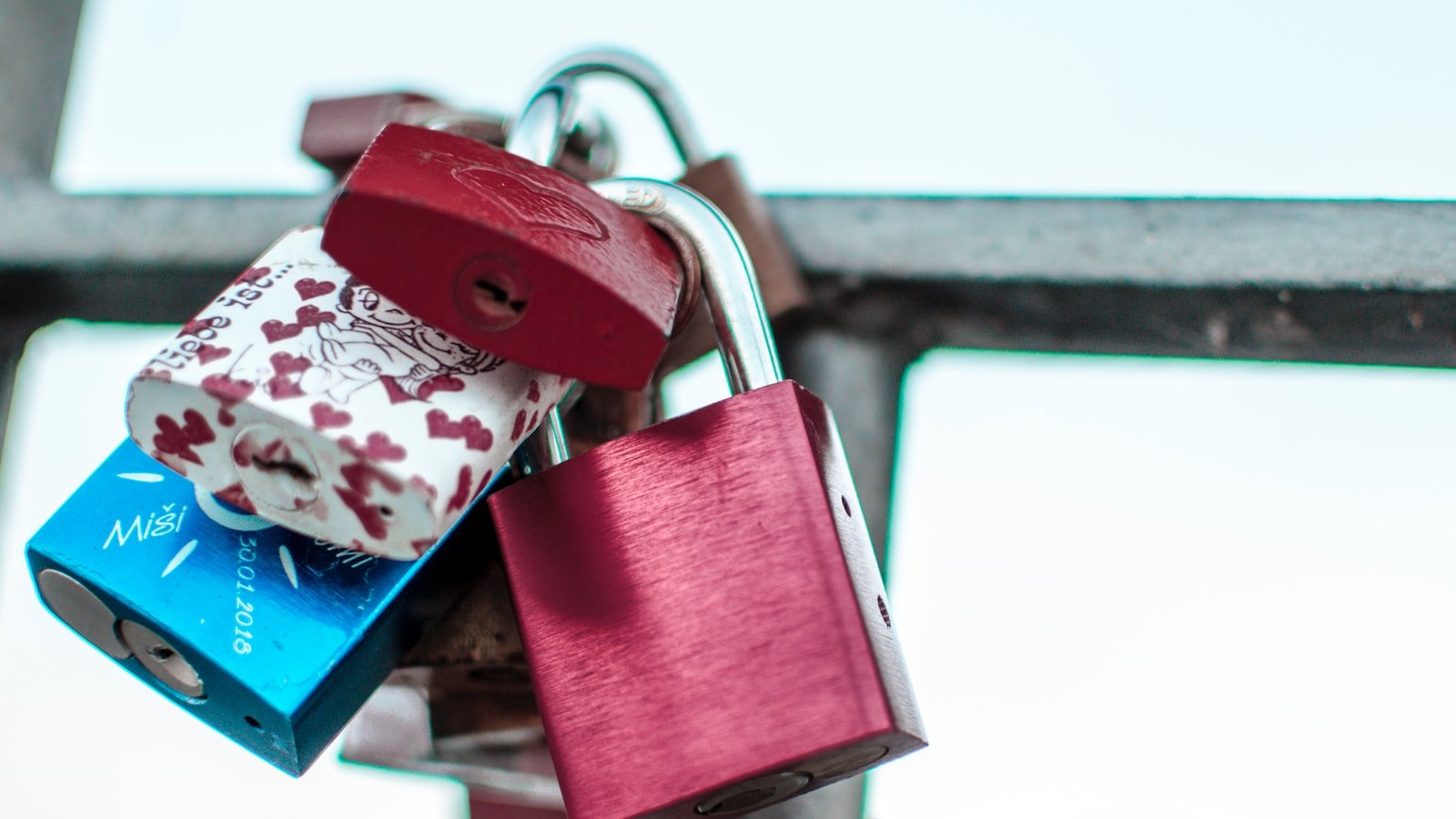 Essential Tools: Must-Have Equipment for Picking a Padlock